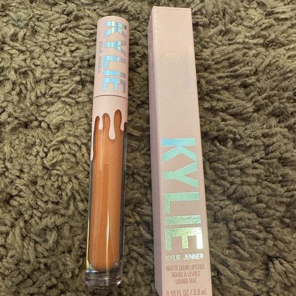 KYLIE COSMETICS Matte Liquid Lipstick 707 Khloe Khlo$ Matte 0.1 Oz/ 3ml NEW - Picture 2 of 4